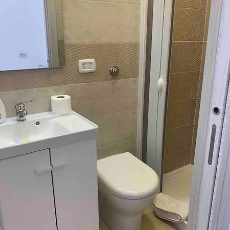 招待所 Miris Fast And Comfortable With Self Check In 8 Minutes Walk Near Airport 4*