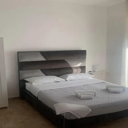 招待所 Miris Fast And Comfortable With Self Check In 8 Minutes Walk Near Airport 那不勒斯