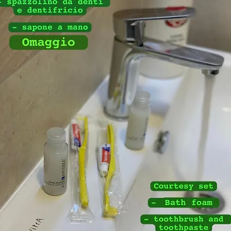 Miris Fast And Comfortable With Self Check In 8 Minutes Walk Near Airport 4* 那不勒斯